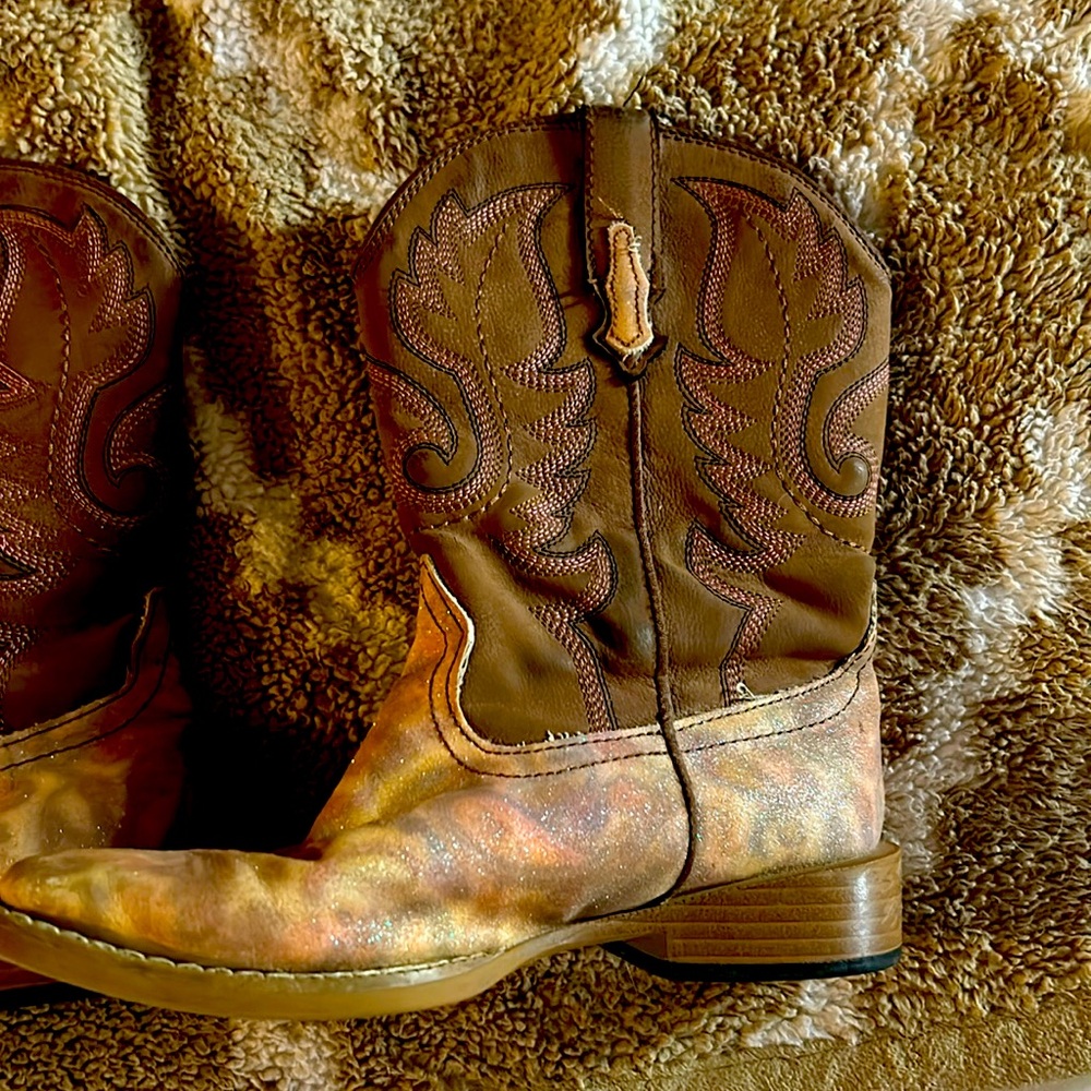 Girls SASSY-ROPER cowgirl boots size 1
